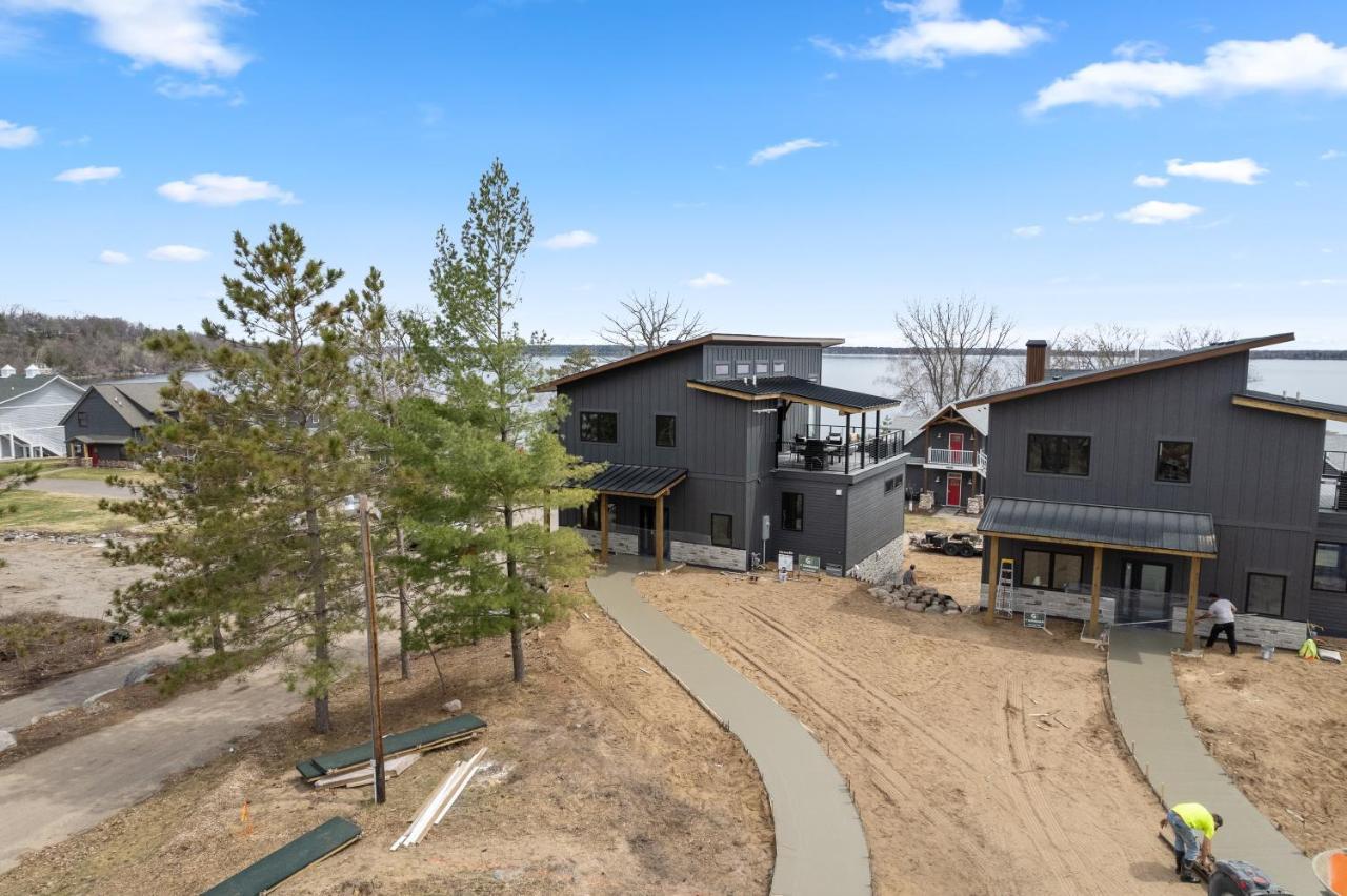 Quarterdeck Resort Nisswa Exterior photo