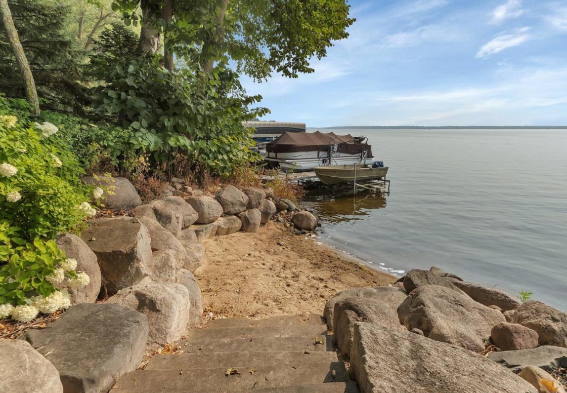 Quarterdeck Resort Nisswa Exterior photo