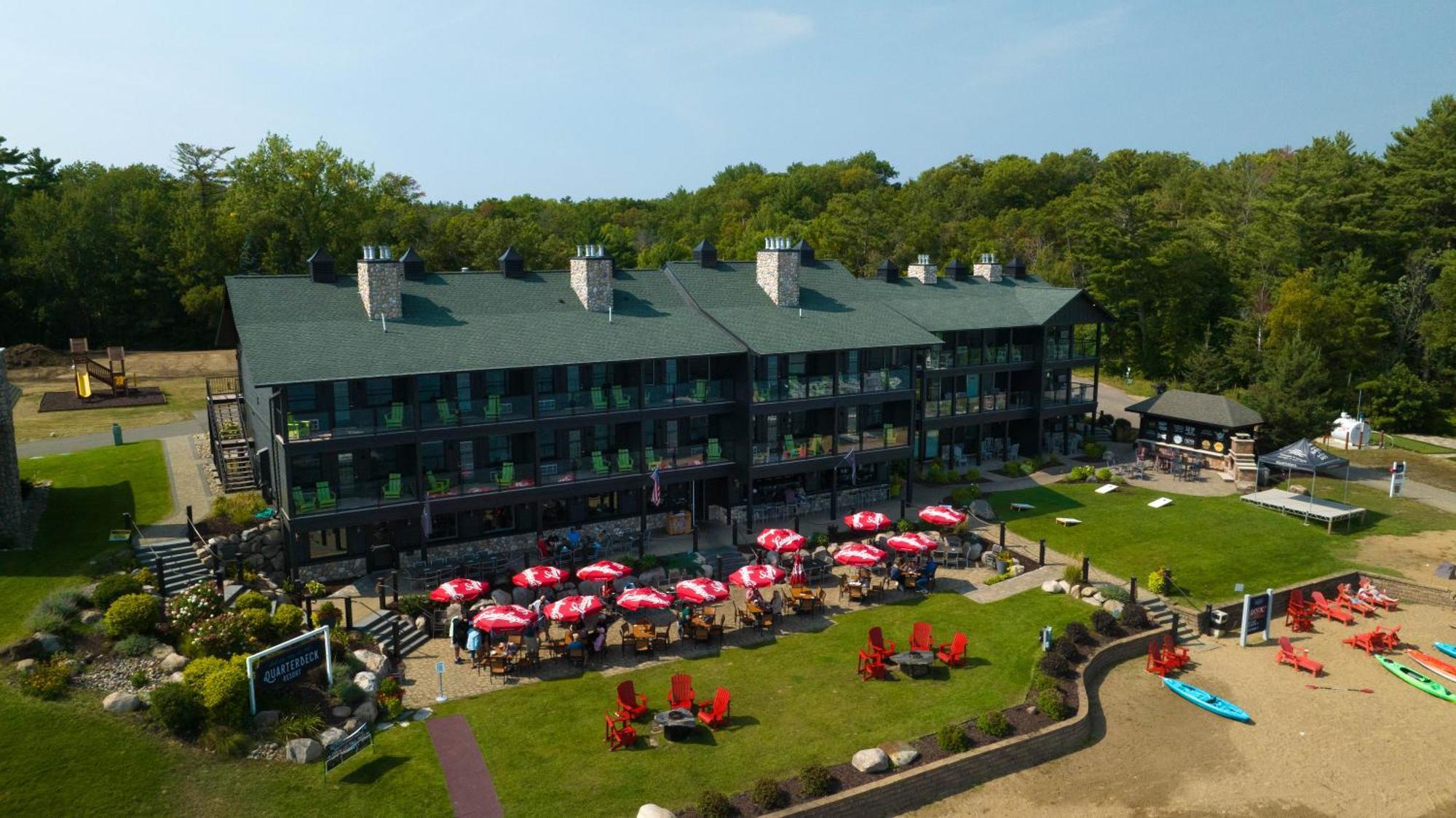 Quarterdeck Resort Nisswa Exterior photo